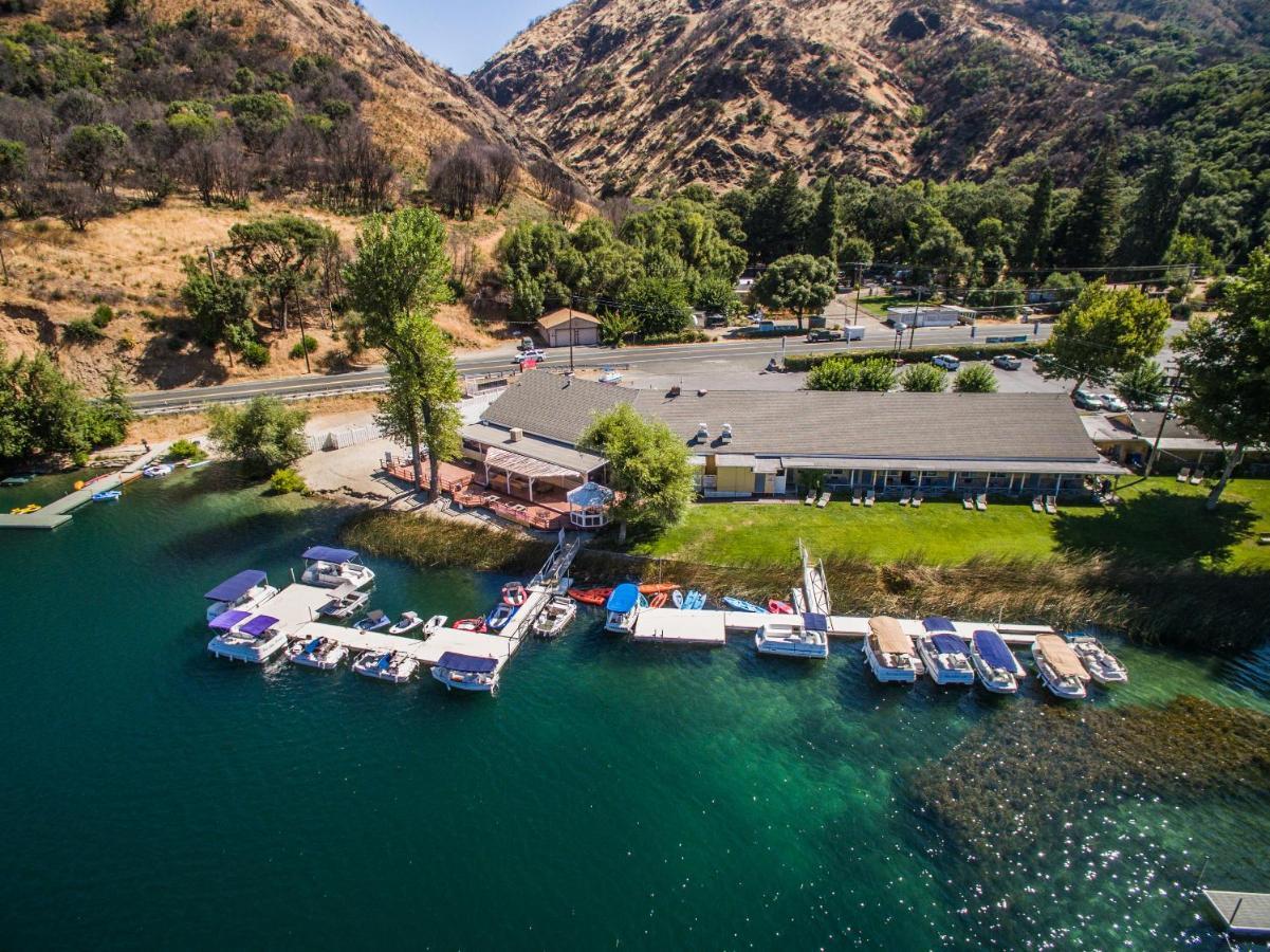 The Lodge At Blue Lakes Upper Lake Εξωτερικό φωτογραφία